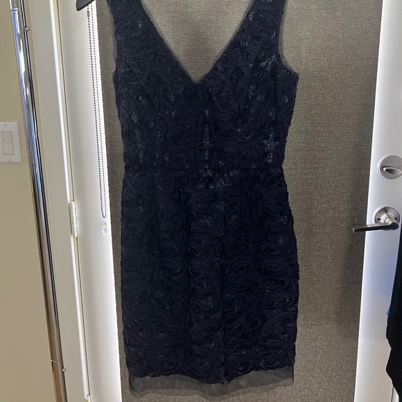 NWT BCBGMaxazria Marissa Rosette Mini Dress in Dark Navy. Size 2. - Picture 5 of 8